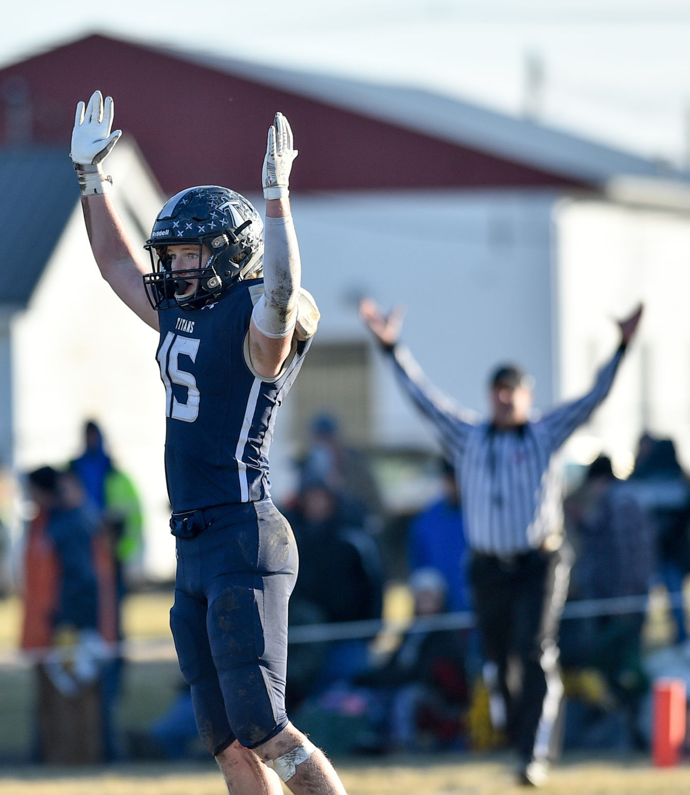 112319-mda-spt-aw-football-043a.jpg